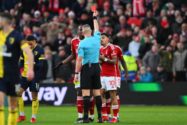 在前场形成 在前场形成